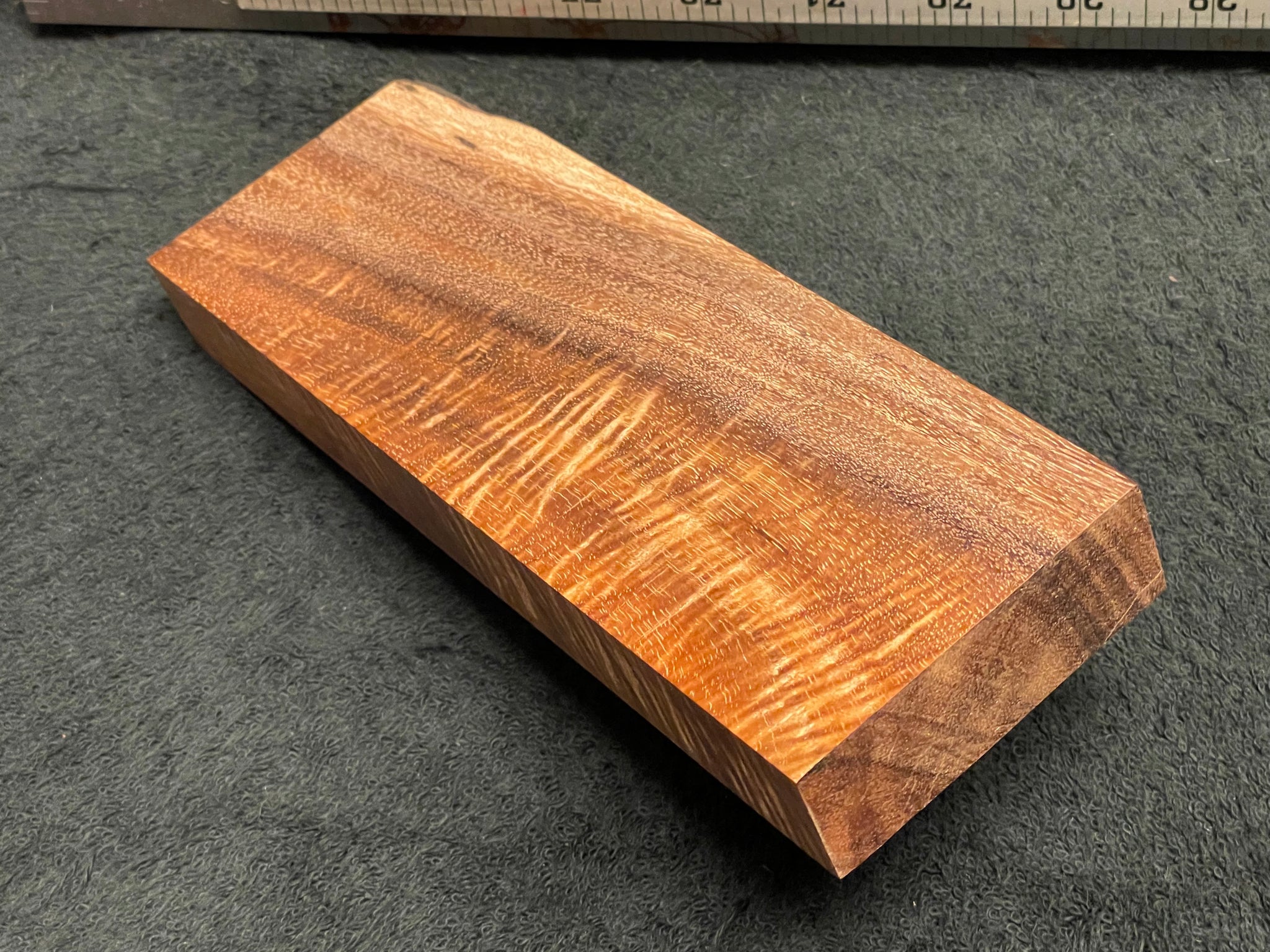 Koa -- curly billet to resaw for fishhooks, Hawaiian weapons, small  turnings - Oahu Auctions